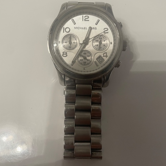 Michael Kors watch - Picture 2 of 6